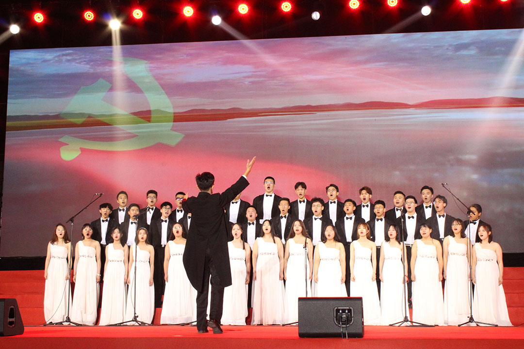 http://www.imut.edu.cn/__local/4/8D/67/A4D979210D8C28668E5FCFFF5EF_13A6FE2A_2F469.jpg